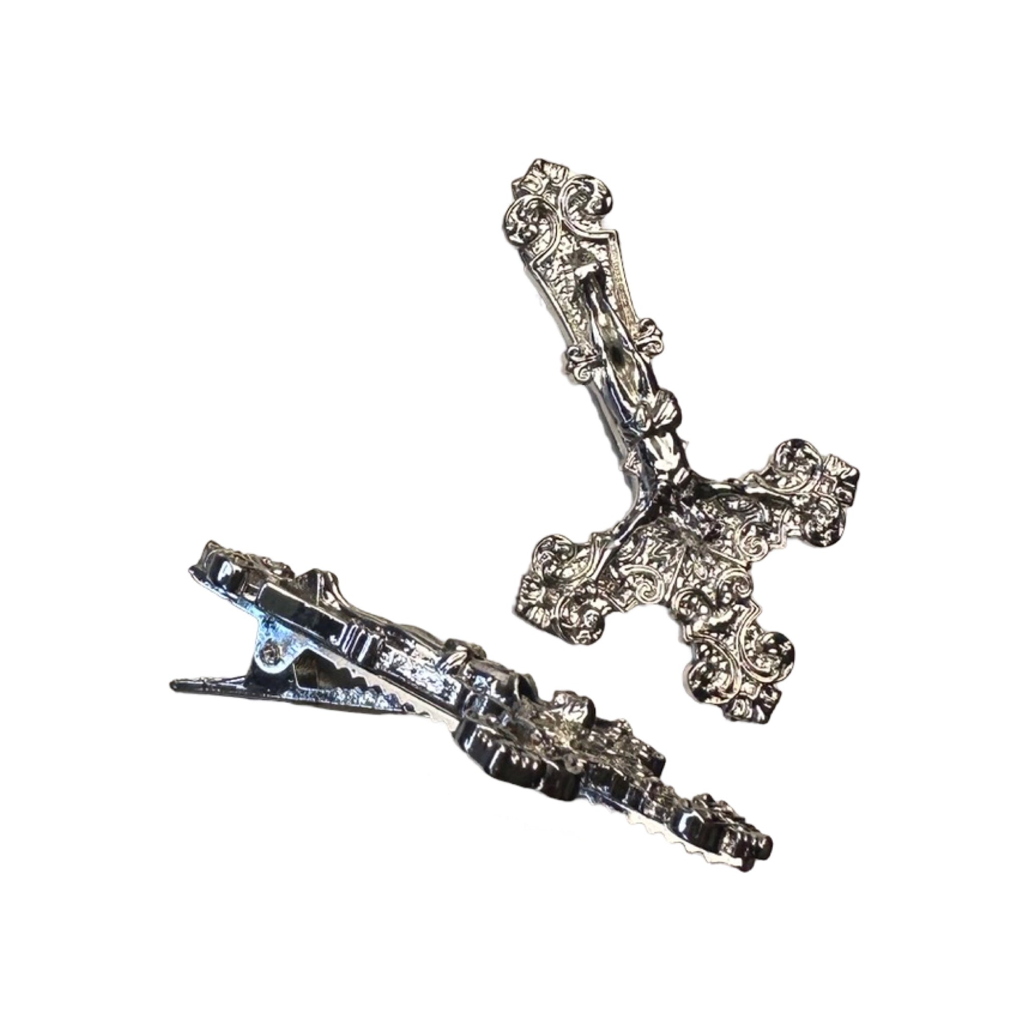 CRUCIFIED HAIR CLIP